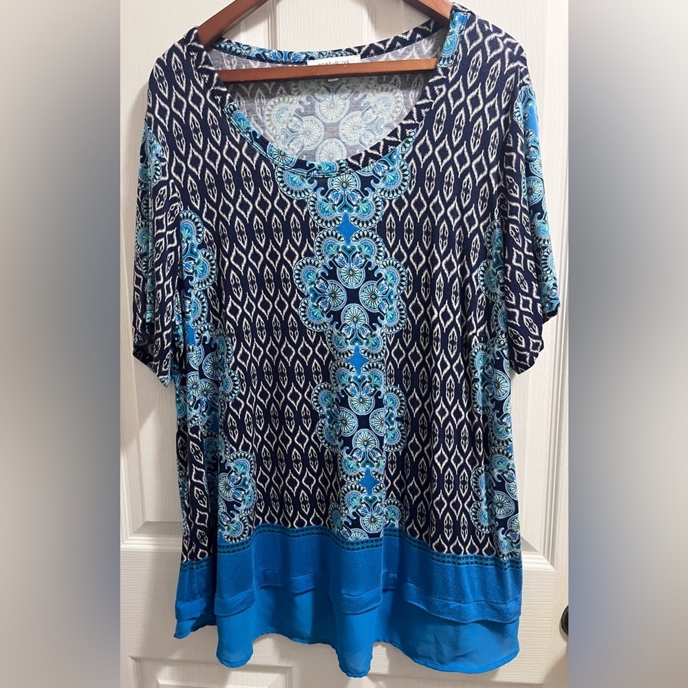 Rose + Olive women’s short sleeve top - Picture 4 of 5